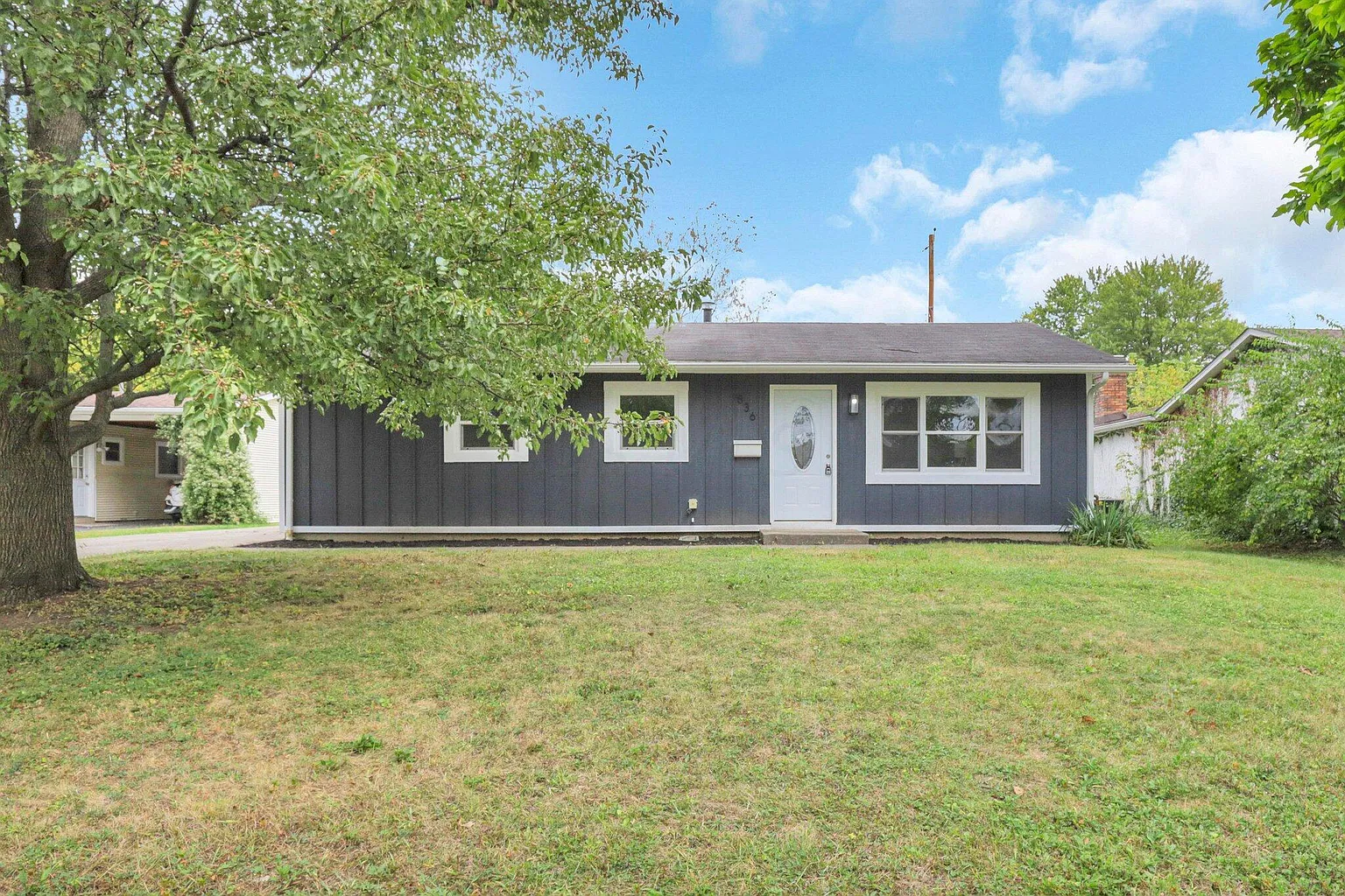 836 Sunview Rd photo 1