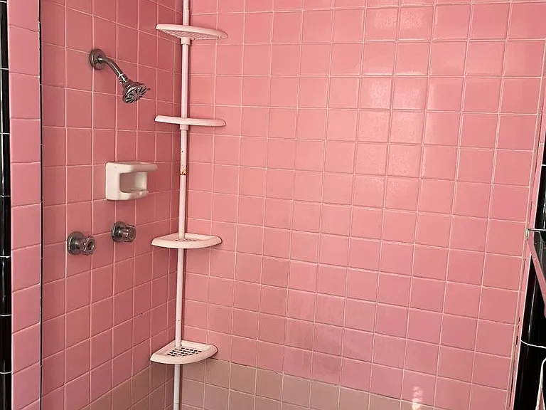 208 E Voelter Ave — Photo 8