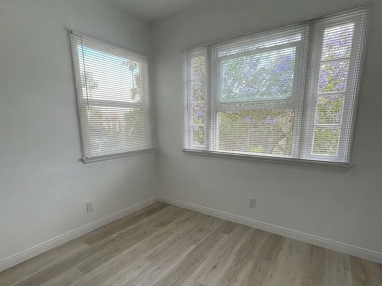 4336 Arizona St — Photo 10