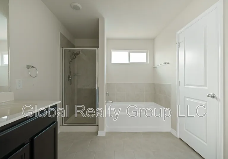 213 Gravel Gray — Photo 26