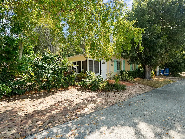13 Pirates Dr — Photo 21