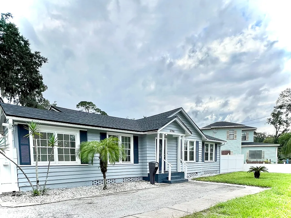 2704 Spring Park Rd
