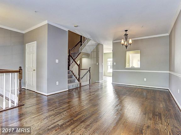 5th image of 8920 Dawson Manor Dr