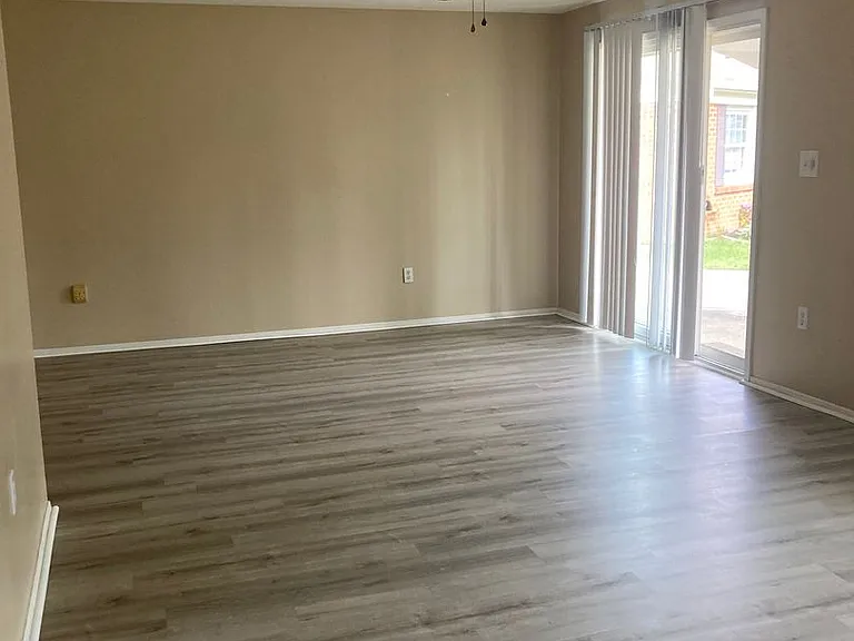 144 McCraw Dr — Photo 12