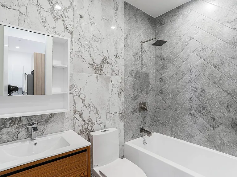 422 Rutland Rd #2A — Photo 3