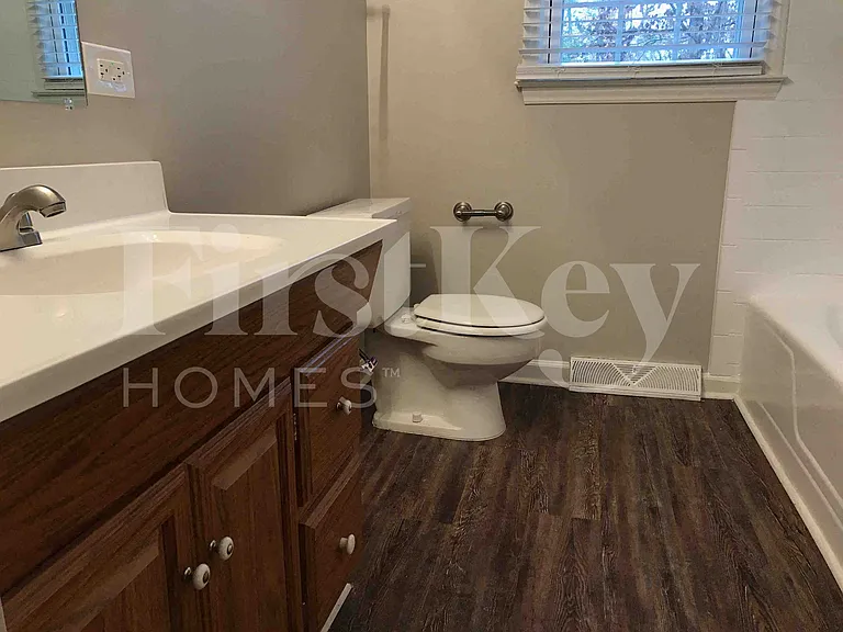 4114 Farmbrooke Dr — Photo 6