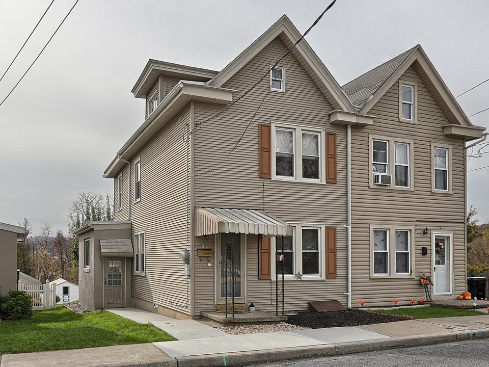 1st image of 325 W Independence St