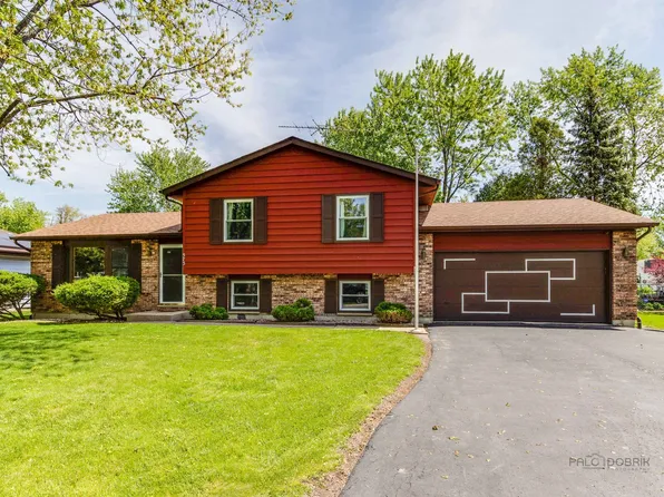 573 Bryn Mawr St, Waukegan, IL 60085