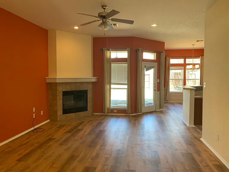 2708 Butterfly Dr — Photo 3