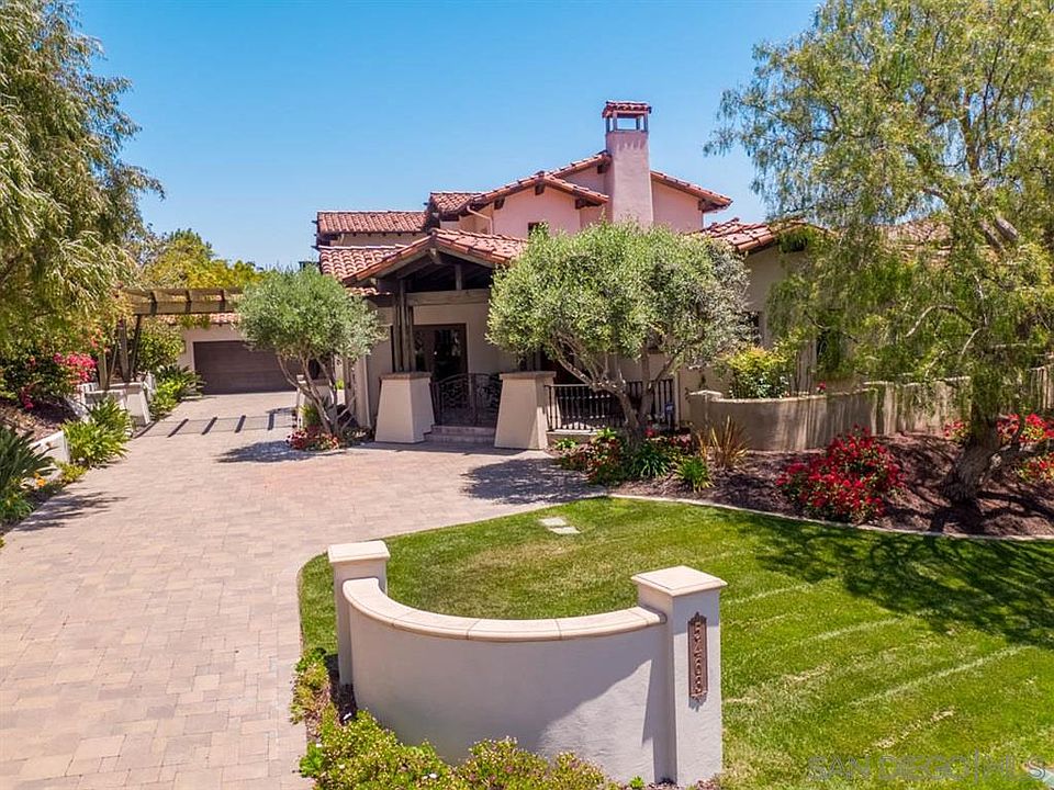 2nd image of 5463 Meadows Del Mar Dr