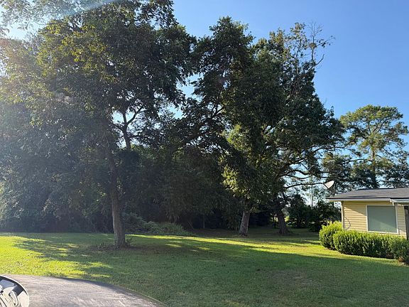 3rd image of 834 Griggs Lucille Rd
