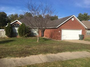 5538 E Country Rdg, Fayetteville, AR 72701