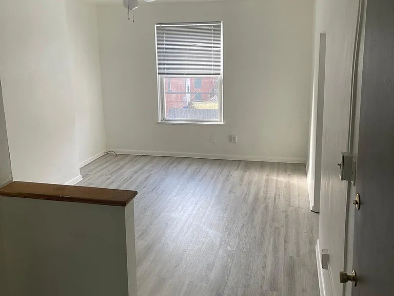 5435 Jackson St #3 — Photo 3