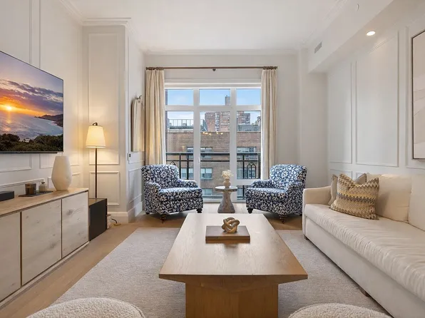 200 E 83rd St #8C, New York, NY 10028