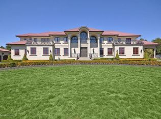 219 Peacock Ln, Morganville, NJ 07751