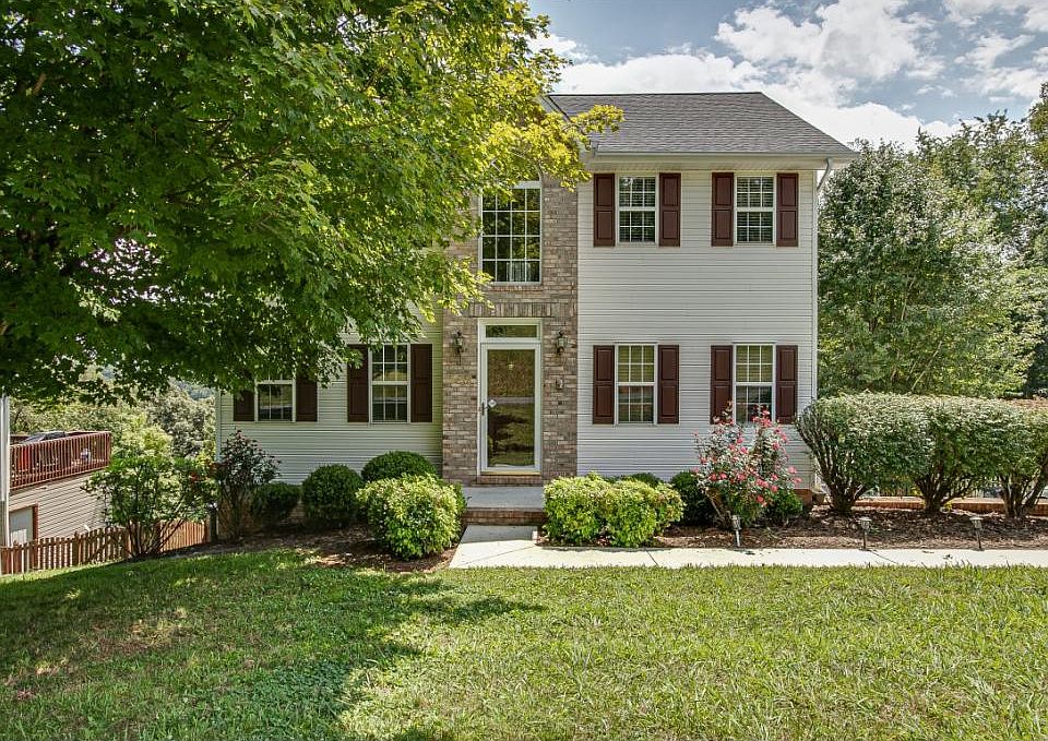1st image of 733 Beechwood Dr