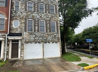 11487 Glade Meadow Dr, Fairfax, VA 22030