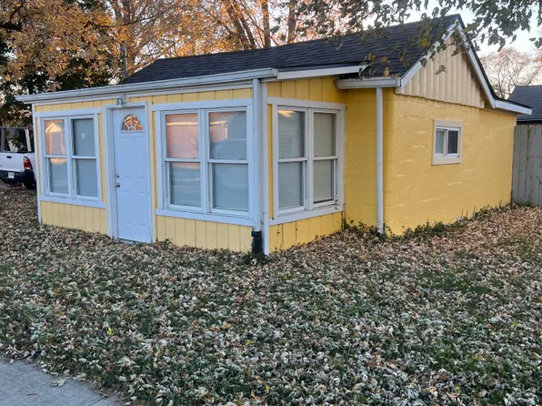 524 Cherry St, Greenfield, IN 46140