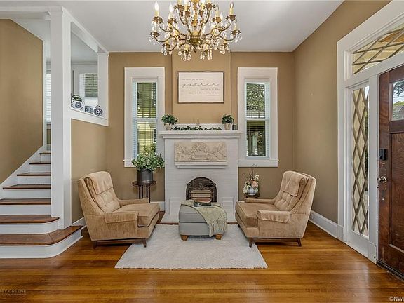 4th image of 2440 Fairfield Ave