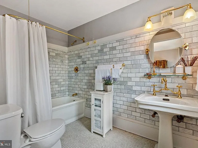 532 Washington St #1 — Photo 21