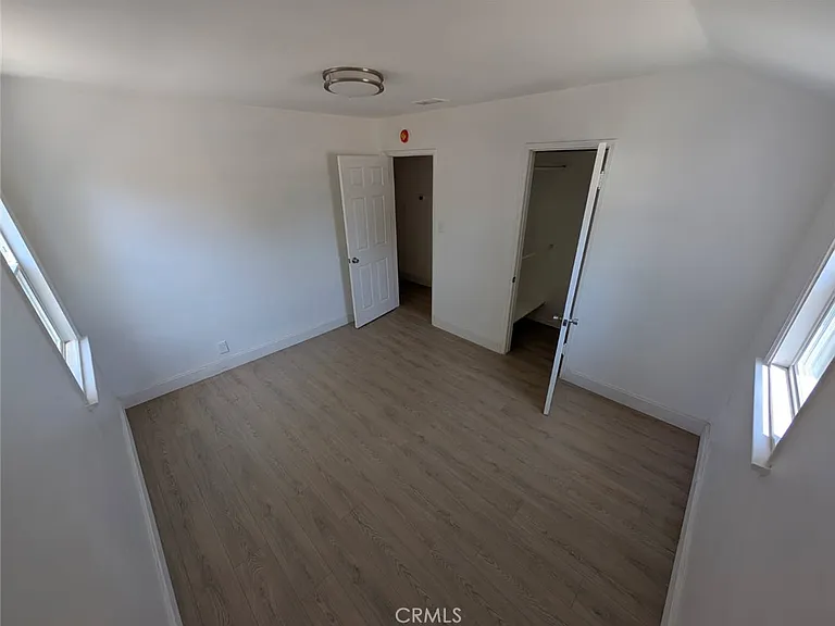 7807 Louise Ave — Photo 5
