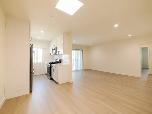 2233 S Ridgeley Dr, Los Angeles, CA