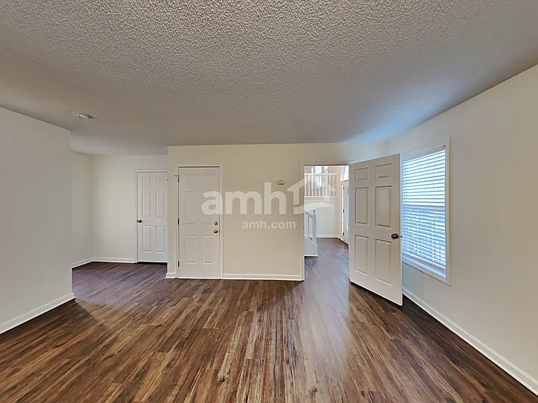 235 Taylors Farm Dr — Photo 11