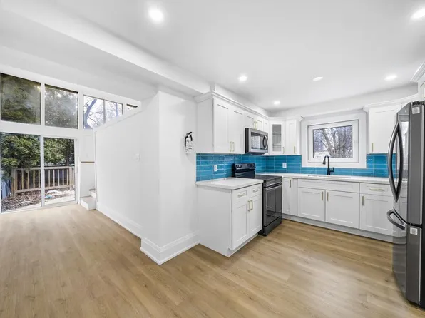 2294 Lake Shore Blvd W, Toronto, OH 43964