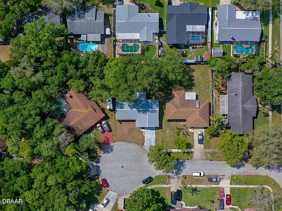 3rd image of 667 George Miller Cir