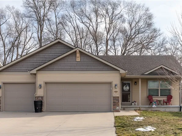 5817 Pine Ct, Johnston, IA 50131