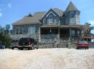 92 Chestnut Ridge Dr, Dahlonega, GA 30533