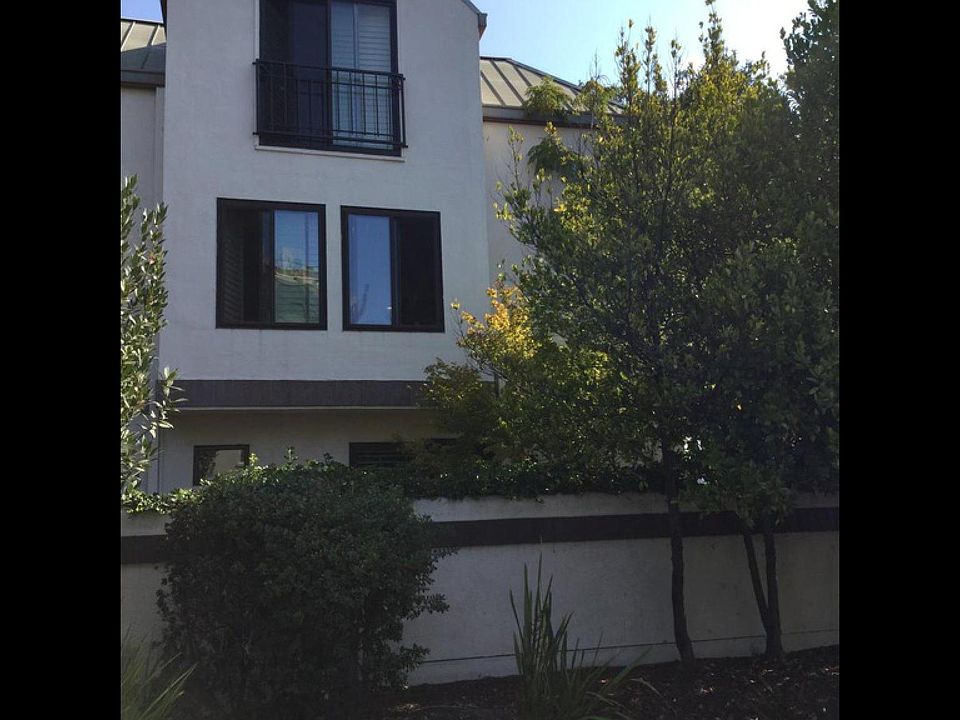 Exterior townhome