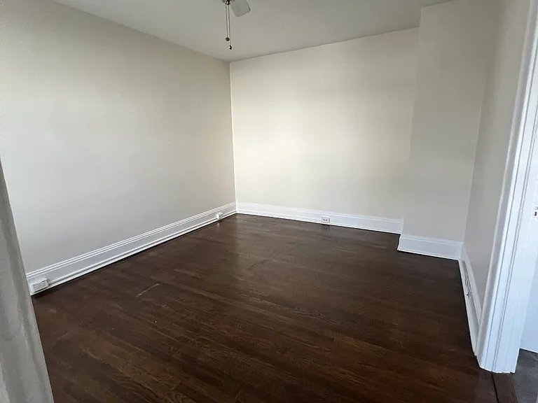 220 King St — Photo 14
