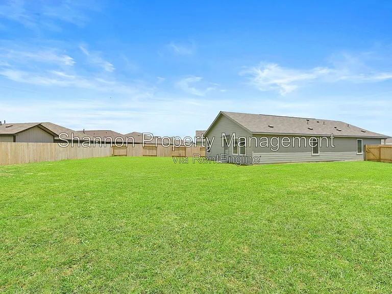 12403 Wild Strawberry Rd — Photo 31