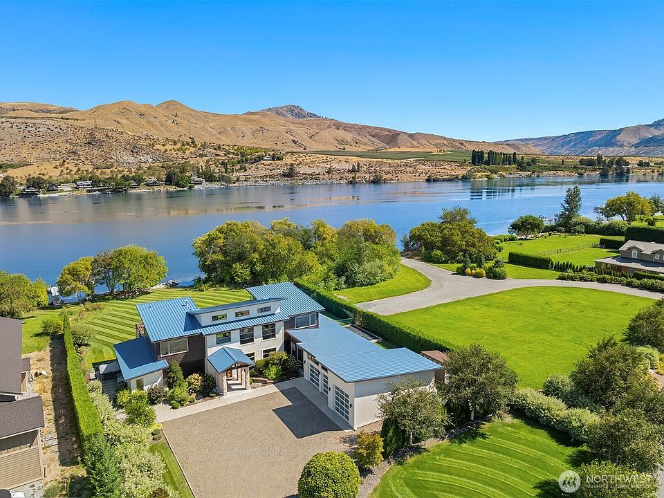 1st image of 252 Vineyard Drive