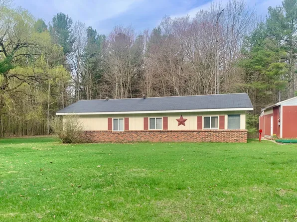 2101 N Benson Rd, Fountain, MI 49410