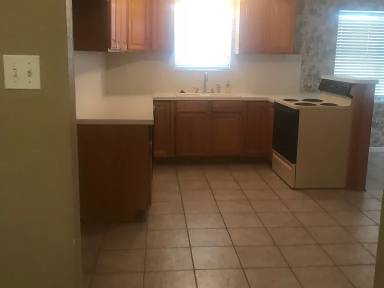 4008 San Mateo Dr — Photo 15