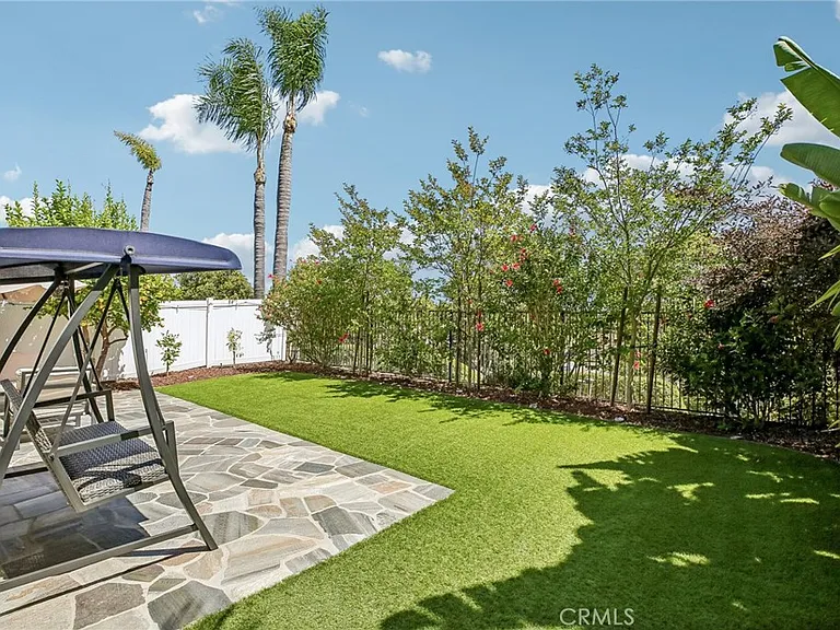 24882 Oxford Dr — Photo 34