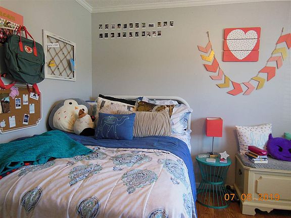 5th image of 161 Hartland Dr