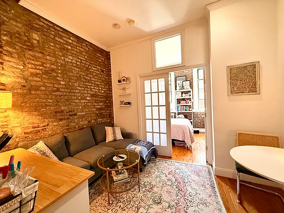 5th image of 237 E 58th St APT 5B