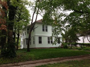 1521 S Center St APT 3, Terre Haute, IN 47802