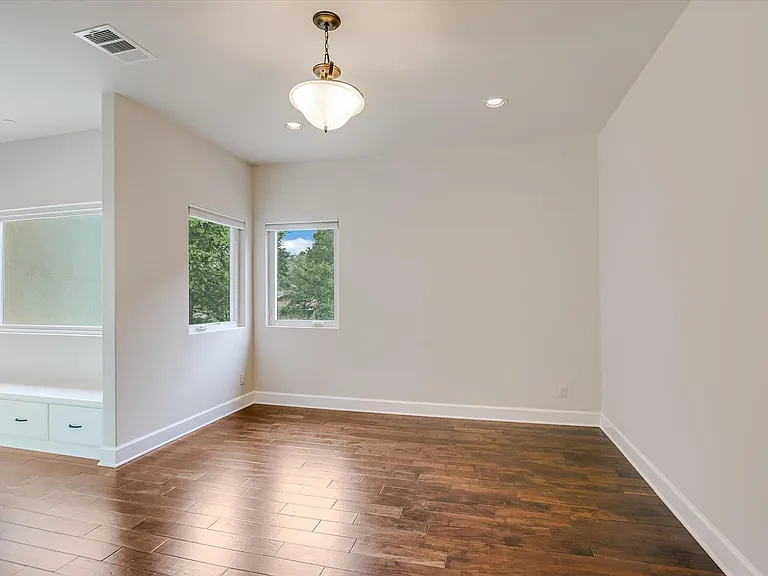 11 Inwood Cir — Photo 27