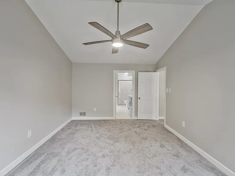 4287 Exeter Dr — Photo 38