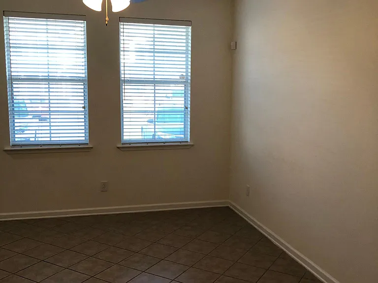 13014 Sunset Lake Dr — Photo 22