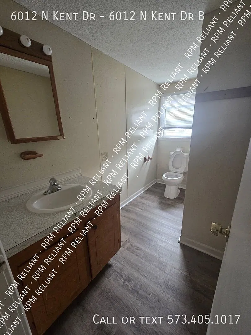 2 bed, 1.0 bath, $700 — Photo 4