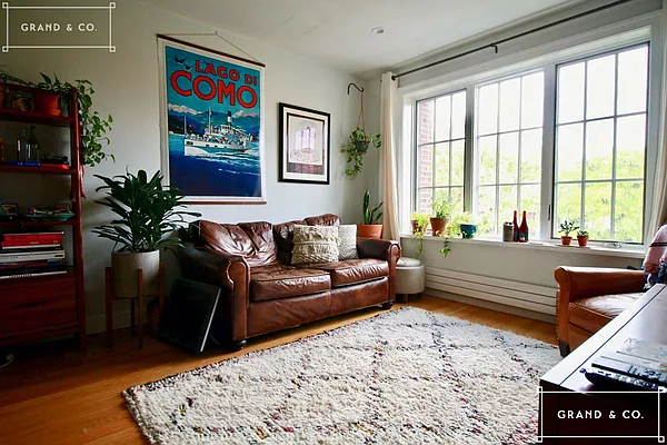 Rented by Grand & Co. | media 49