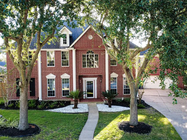 1802 Cloud Croft Dr, Friendswood, TX 77546