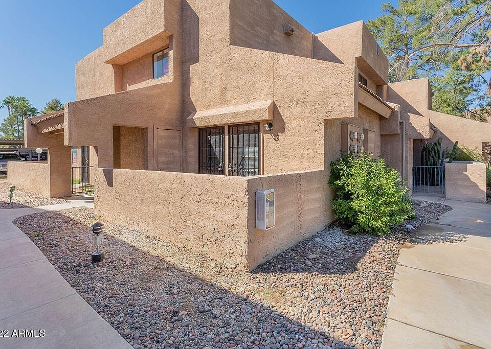 1st image of 10828 N Biltmore Dr APT 141