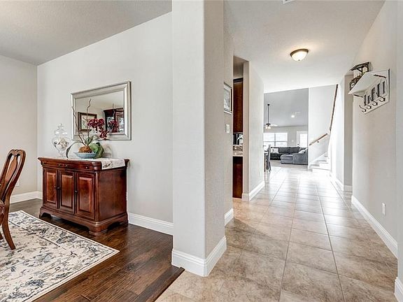 4th image of 2112 Megan Creek Dr