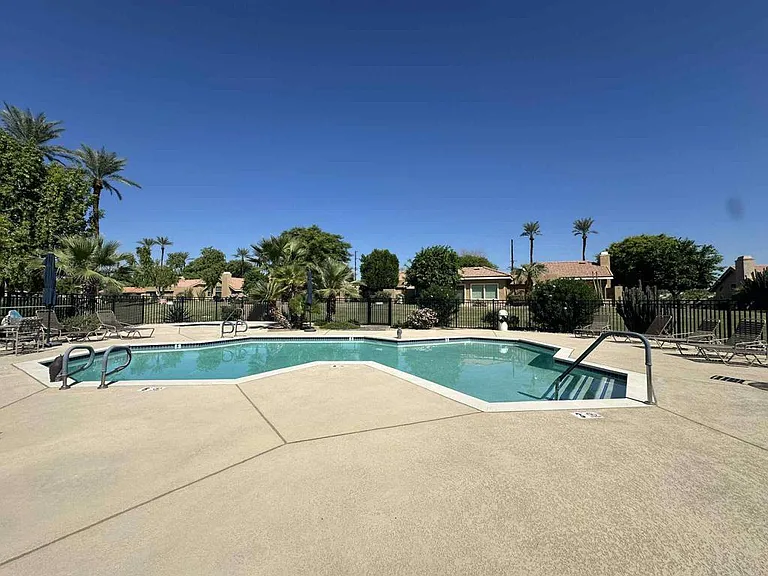 4 Hermosillo Ln — Photo 29